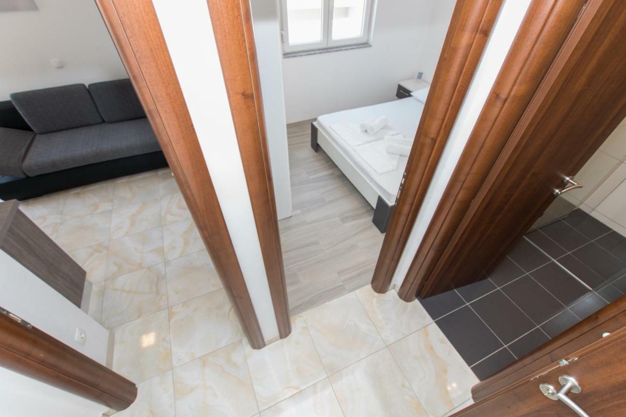 Apartments Matanovi Dvori 马卡尔斯卡 外观 照片